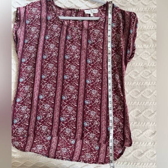 Pink Rose Semi Sheer Burgundy Floral Blouse Women's size medium - Picture 6 of 13